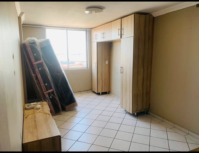 BEDROOM APARTMENT FOR SALE IN SOUTH BEACH